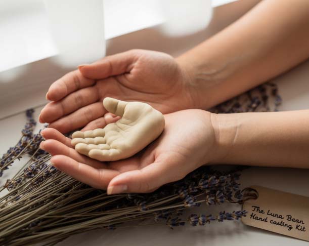 how to make a hand cast at home